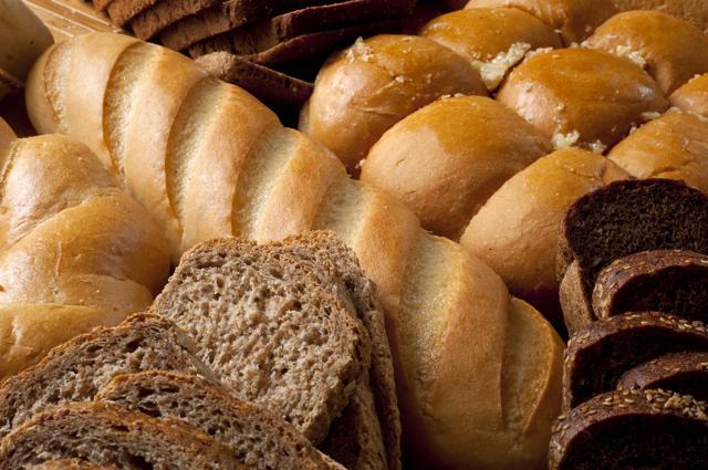 The research shows that be it brown or white bread, losing weight is dependent on your unique response to different kinds of food. The research shows that be it brown or white bread, losing weight is dependent on your unique response to different kinds of food.