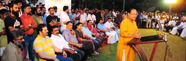 Members of Kerala’s film fraternity at a protest meet in Kochi on Monday condemning the assault on the Malayalam actress. (HT Photo) Members of Kerala’s film fraternity at a protest meet in Kochi on Monday condemning the assault on the Malayalam actress. (HT Photo)