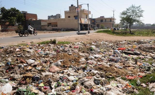 Garbage dumped in open areas in Sohana village, Mohali on Thursday. (Anil Dayal/HT Photo) Garbage dumped in open areas in Sohana village, Mohali on Thursday. (Anil Dayal/HT Photo)