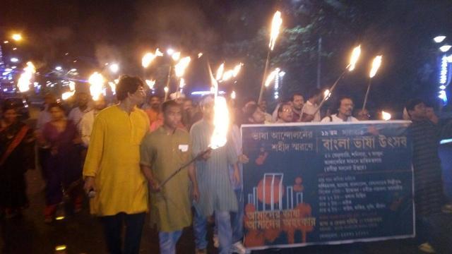 The midnight torch rally in front of Academy of Fine Arts in Kolkata. (Emanul Haque/Facebook) The midnight torch rally in front of Academy of Fine Arts in Kolkata. (Emanul Haque/Facebook)