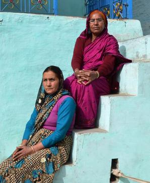 Vimla Devi (sitting on the first ladder) and Pusha Devi are the only occupants left in Bondul village in Pauri Garhwal district of Uttarakhand. (Arvind Moudgil /HT Photo) Vimla Devi (sitting on the first ladder) and Pusha Devi are the only occupants left in Bondul village in Pauri Garhwal district of Uttarakhand. (Arvind Moudgil /HT Photo)