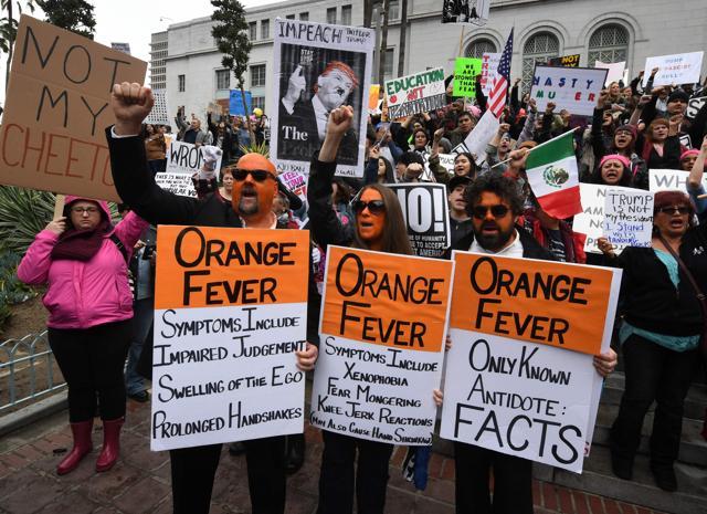 Protesters in Los Angeles, California. (AFP Photo) Protesters in Los Angeles, California. (AFP Photo)
