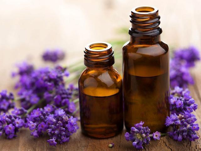 To avoid any sort of difficult situation at work place, rub lavender oil on your wrist and temples. This will keep you calm.