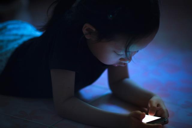 Parents who participated in the survey said regulating their child’s screen time is a constant battle. (Shutterstock) Parents who participated in the survey said regulating their child’s screen time is a constant battle. (Shutterstock)