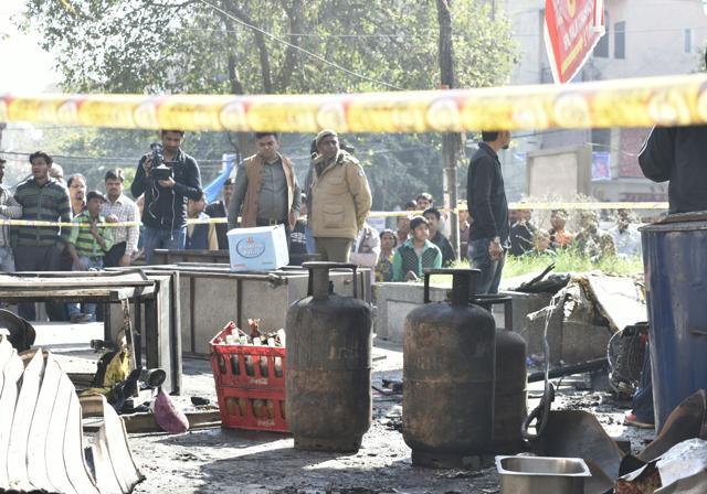 Police cordoned off the area where the tragedy took place. (Vipin Kumar/HT Photo) Police cordoned off the area where the tragedy took place. (Vipin Kumar/HT Photo)