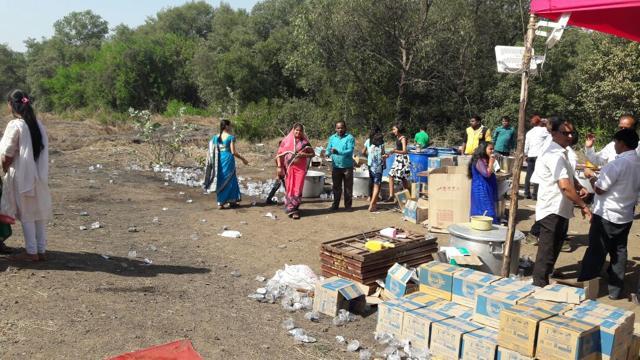 The people celebrating Mahashivratri inside the mangroves spread garbage all over the place, dirty it. (HT PHOTO) The people celebrating Mahashivratri inside the mangroves spread garbage all over the place, dirty it. (HT PHOTO)