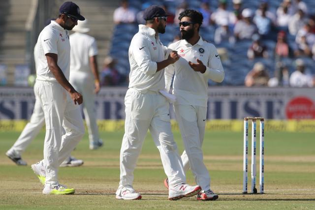 Ravindra Jadeja and the India bowlers tried hard to take quick wickets. Catch live cricket score of India vs Australia, 3rd Test, here. (BCCI)