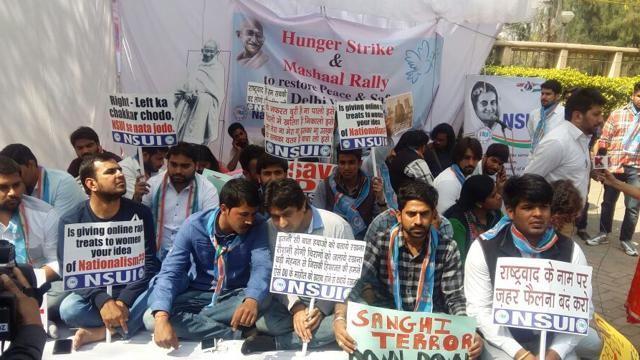 NSUI members stage a sit-in protest outside Faculty of Arts. (Burhaan Kinu / HT Photo) NSUI members stage a sit-in protest outside Faculty of Arts. (Burhaan Kinu / HT Photo)