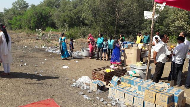 Locals had celebrated Mahashivratri inside the mangroves in Navi Mumbai and littered the area on February 24. (HT FILE) Locals had celebrated Mahashivratri inside the mangroves in Navi Mumbai and littered the area on February 24. (HT FILE)