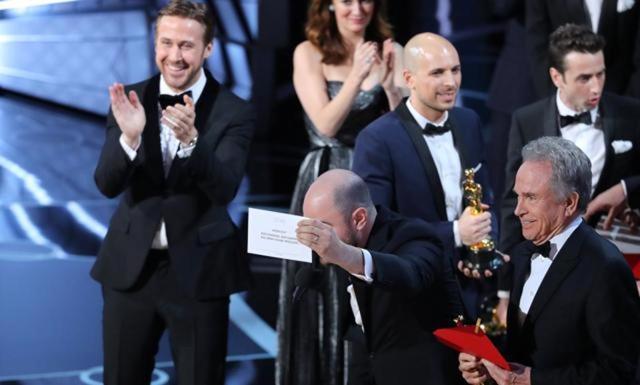 Producer Jordan Horowitz holds up the card for the Best Picture winner Moonlight. (Reuters) Producer Jordan Horowitz holds up the card for the Best Picture winner Moonlight. (Reuters)