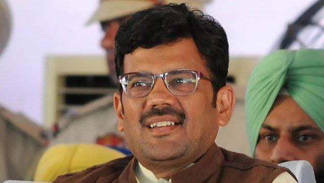 In his message to Gurmehar, Kamal Sharma says: “You said you are not afraid of the ABVP and every student of India is with you, but I must say that I am proud that I was part of the ABVP for 20 years.” (HT File ) In his message to Gurmehar, Kamal Sharma says: “You said you are not afraid of the ABVP and every student of India is with you, but I must say that I am proud that I was part of the ABVP for 20 years.” (HT File )