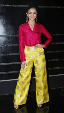 Alia Bhatt was clicked at a recent promotional event in colourblocked Sanjay Garg separates. (Yogen Shah)