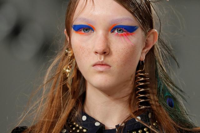 At Maison Margiela in Paris, coloublocked eyes made a fashionable impact. (REUTERS/Gonzalo Fuentes)