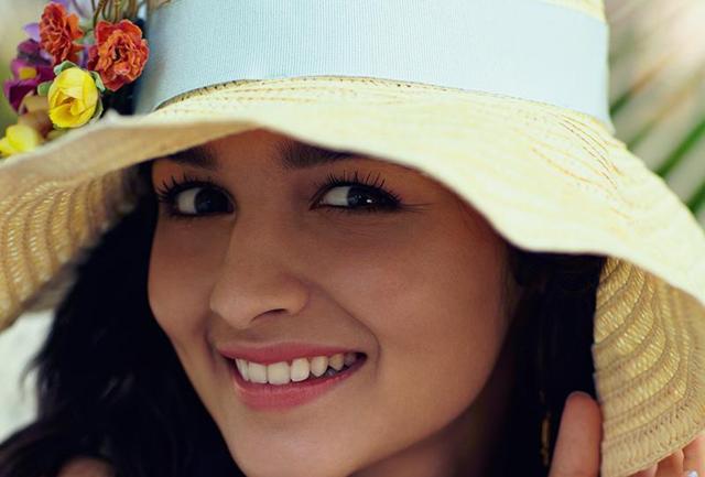 Actress Alia Bhatt: I’d like every girl to love herself more than anyone else. That’s the only way they’ll never land up hurting themselves. (Twitter) Actress Alia Bhatt: I’d like every girl to love herself more than anyone else. That’s the only way they’ll never land up hurting themselves. (Twitter)