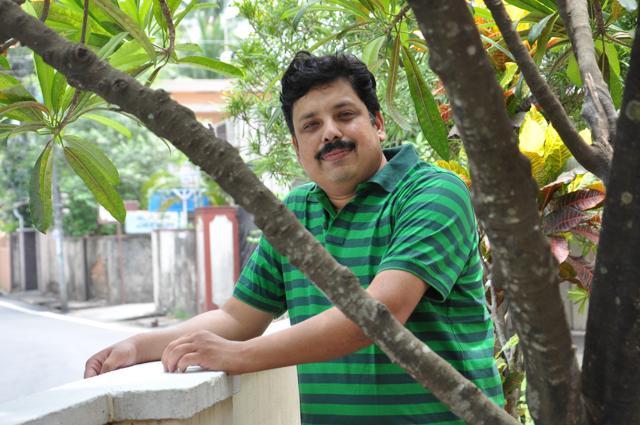 Author Anand Neelakantan adapted the storyline of the Bahubali book for The Rise of Sivagami, which continues the story after the first movie. (HT Photo)