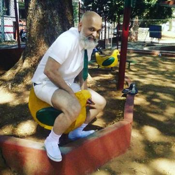 Violinist Sanjeev Nayak in a behind-the-scenes photo. (Photo courtesy: facebook.com/swarathma)