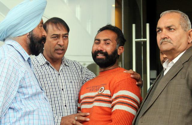 The victim’s father, Iqbal Singh, distraught at a private hospital where the child died, in Patiala on Wednesday. (Bharat Bhushan/HT) The victim’s father, Iqbal Singh, distraught at a private hospital where the child died, in Patiala on Wednesday. (Bharat Bhushan/HT)