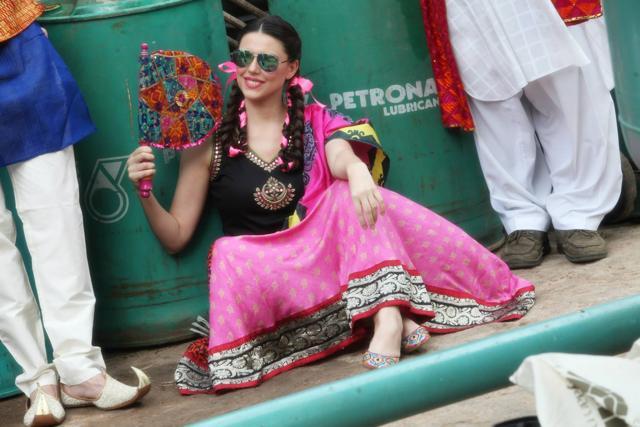 Don’t be afraid of mixing up hues. (Manoj Verma ) Don’t be afraid of mixing up hues. (Manoj Verma )
