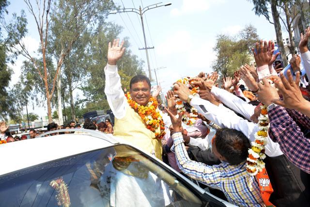 BJP’s Atul Garg emerged winner from Ghaziabad city by defeating Bahujan Samaj Party’s sitting MLA Suresh Bansal by a margin of nearly 70,505 votes. (Sakib Ali/HT Photo) BJP’s Atul Garg emerged winner from Ghaziabad city by defeating Bahujan Samaj Party’s sitting MLA Suresh Bansal by a margin of nearly 70,505 votes. (Sakib Ali/HT Photo)