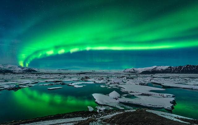 The Nothern Lights over Jökulsarlon. The Nothern Lights over Jökulsarlon.