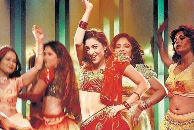 Tabu won many awards for her role as Mumtaz in Chandni Bar.