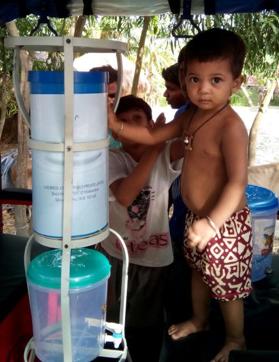 The low-cost arsenic filter developed by IIT-Kharagpur professor Sirshendu De. (Vas Bros. Enterprises) The low-cost arsenic filter developed by IIT-Kharagpur professor Sirshendu De. (Vas Bros. Enterprises)