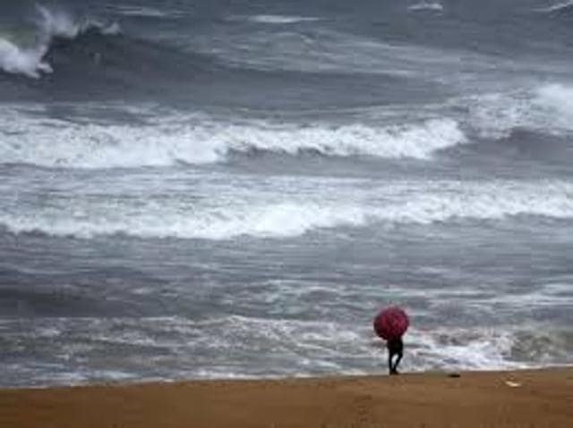 Tajpur is now a minor tourist destination near the Bengal-Odisha border. The port will be built at a spot a few kms into the sea. (HT Photo) Tajpur is now a minor tourist destination near the Bengal-Odisha border. The port will be built at a spot a few kms into the sea. (HT Photo)