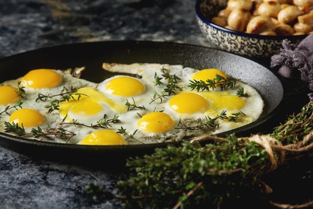Make sure your egg is well cooked - both the white and the yolk should be solid. (Shutterstock)