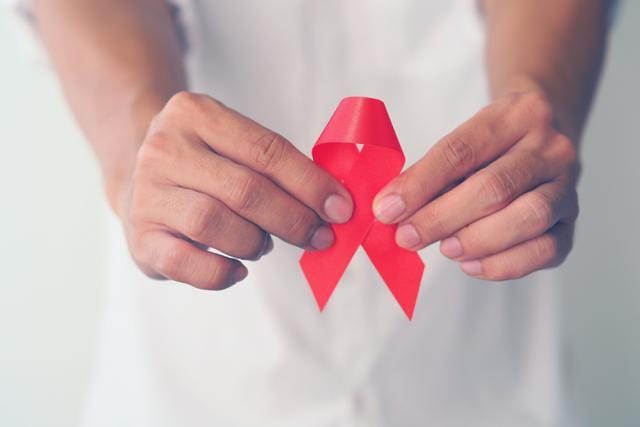 In tests using the blood of HIV patients, the researchers managed to spot a protein on the surface of virus-infected reservoir cells, which was absent from healthy cells. (Shutterstock)