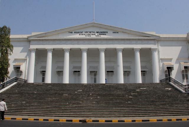 The Asiatic Library and Town Hall, Fort (Bhushan Koyande/HT Photo)