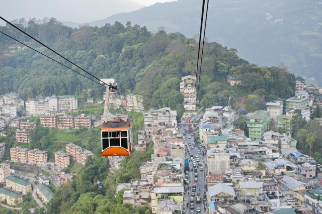 A cable car riding over the town of Gangtok, Sikkim. (Stefan Auth) A cable car riding over the town of Gangtok, Sikkim. (Stefan Auth)