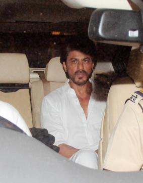 Superstar Shah Rukh Khan also attended the funeral. (Prodip Guha/ HT Photo)