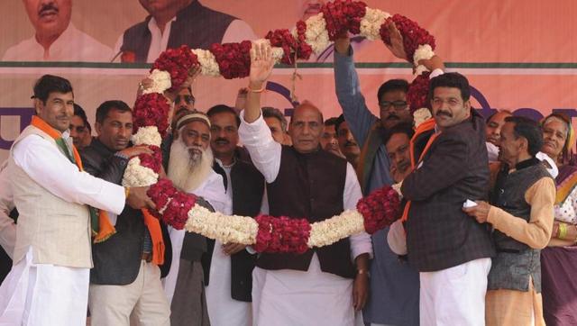 BJP’s secular face in Jewar Haji Naseeb Qureshi (third from left) shared the dais with Union home minister Rajnath Singh (centre) during his rally in Rabupura. (HT File Photo) BJP’s secular face in Jewar Haji Naseeb Qureshi (third from left) shared the dais with Union home minister Rajnath Singh (centre) during his rally in Rabupura. (HT File Photo)