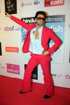 Ranveer Singh made heads turn with his attire and his antics on the red carpet. (Shakti Yadav/HT Photo)
