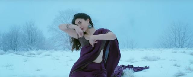 Aditi Rao Hydari plays a doctor in Kaatru Veliyidai.