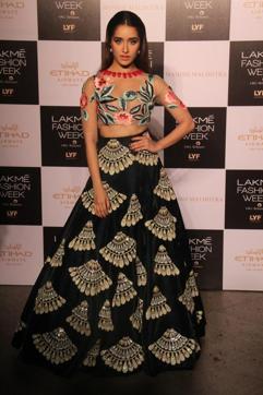 Be it traditional wear or western ensembles, Shraddha always manages to carry herself off with elegance and panache, (Pramod Thakur/HT Photo)