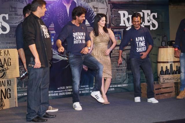 Bollywood filmmakers Rahul Dholakia, Ritesh Sidhwani, actors Shahrukh Khan, Sunny Leone and Nawazuddin Siddiqui during the success party of film Raees at JW Marriott Hotel, Juhu. (Photo by Prodip Guha/Hindustan Times)