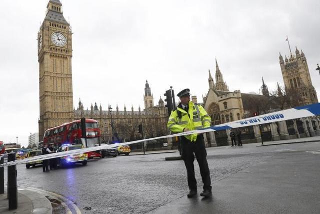 Police tapes off Parliament Square after reports of loud bangs, in London, Britain, March 22, 2017. (Reuters Photo) Police tapes off Parliament Square after reports of loud bangs, in London, Britain, March 22, 2017. (Reuters Photo)