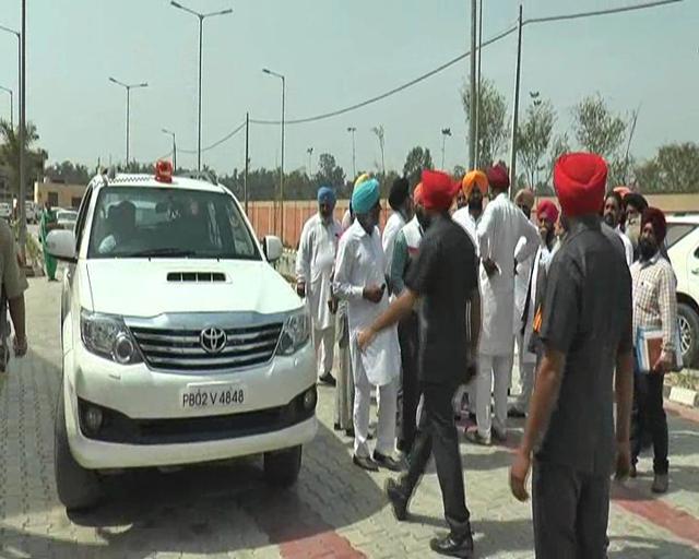 Bhullar’s car with the beacon. (HT Photo) Bhullar’s car with the beacon. (HT Photo)