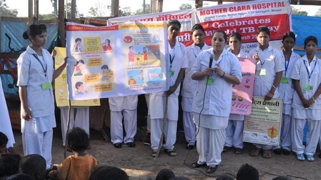 Staff members of Mother Clara Hospital conduct a programme to raise awareness on tuberculosis, in Bhopal.(Mujeeb Faruqui/ HT Photo) Staff members of Mother Clara Hospital conduct a programme to raise awareness on tuberculosis, in Bhopal.(Mujeeb Faruqui/ HT Photo)