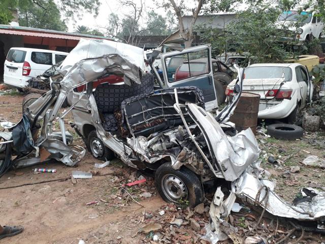 The driver of the truck is on the run and police has initiated an investigation. (HT Photo) The driver of the truck is on the run and police has initiated an investigation. (HT Photo)