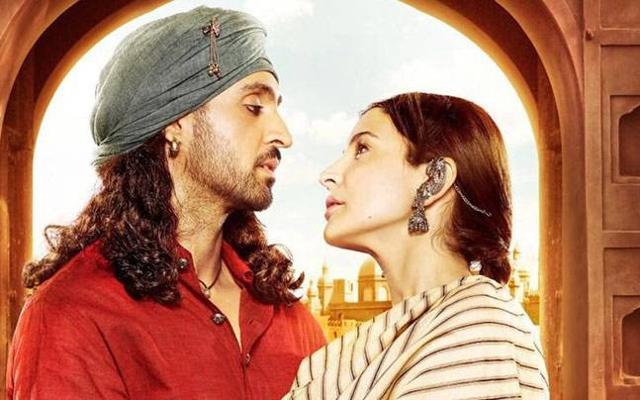 Diljit Dosanjh and Anushka Sharma in Phillauri.
