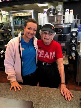 Loraine Maurer celebrating her 44th work anniversary. (Twitter/ Evansville McDonalds‏)