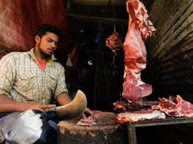 More than five lakh people are directly and indirectly involved with the beef industry in Bengal, claimed dealers. (HT Photo) More than five lakh people are directly and indirectly involved with the beef industry in Bengal, claimed dealers. (HT Photo)