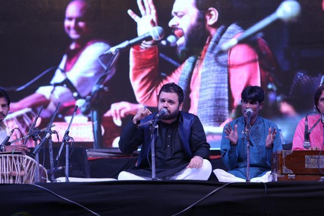 Sufi singer Dhruv Sangari during his performance on day one. (Manoj Verma/HT Photo)