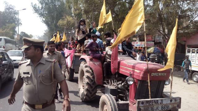 The complaint against the outfit was filed by sub-inspector Imam Zaidi who stated that a large number of members and supporters took out a procession from Ghaziabad to Murad Nagar on March 24. (HT Photo) The complaint against the outfit was filed by sub-inspector Imam Zaidi who stated that a large number of members and supporters took out a procession from Ghaziabad to Murad Nagar on March 24. (HT Photo)