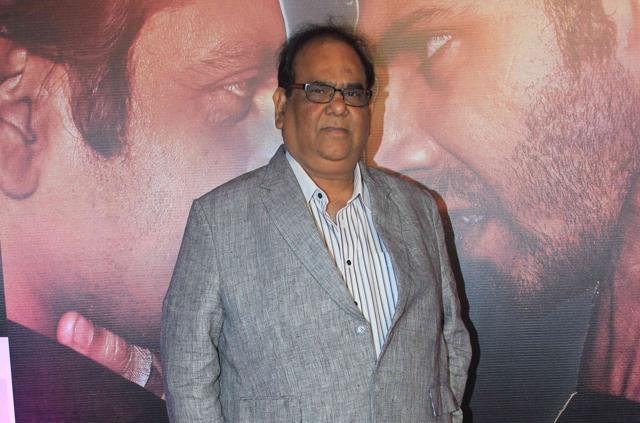 Actor Satish Kaushik remembers bunking school and watching Anand at Regal theatre. (HT Photo)