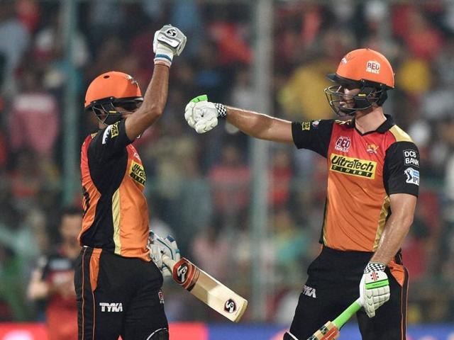 Ben Cutting, right, with Bhuvneshwar Kuar during the death overs of Sunrisers’ batting. (PTI)