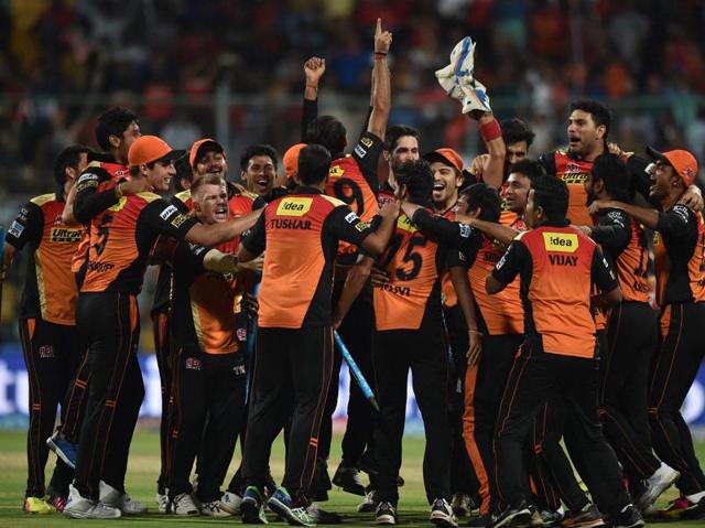 Sunrisers players in a post-win victory huddle. (PTI)