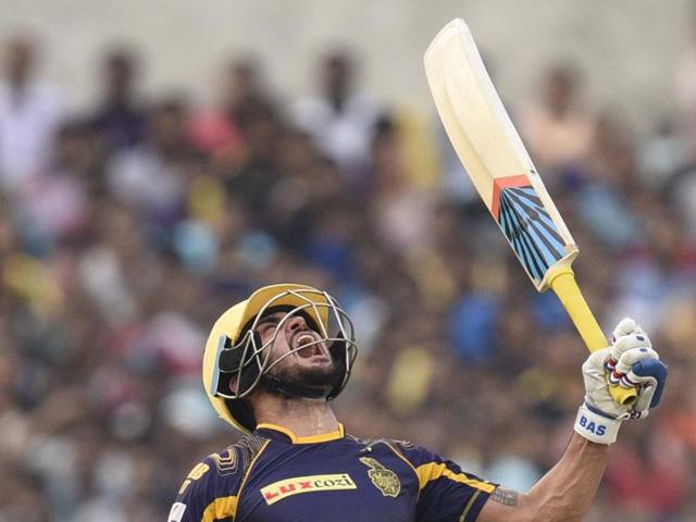 Kolkata Knight Riders’ Manish Pandey screams after playing a bad shot that got him out for 48 runs during the 9th IPL match against Sunrisers Hyderabad  at Eden Gardens, Kolkata on May 22, 2016. (Subhankar Chakraborty / HT Photo) 